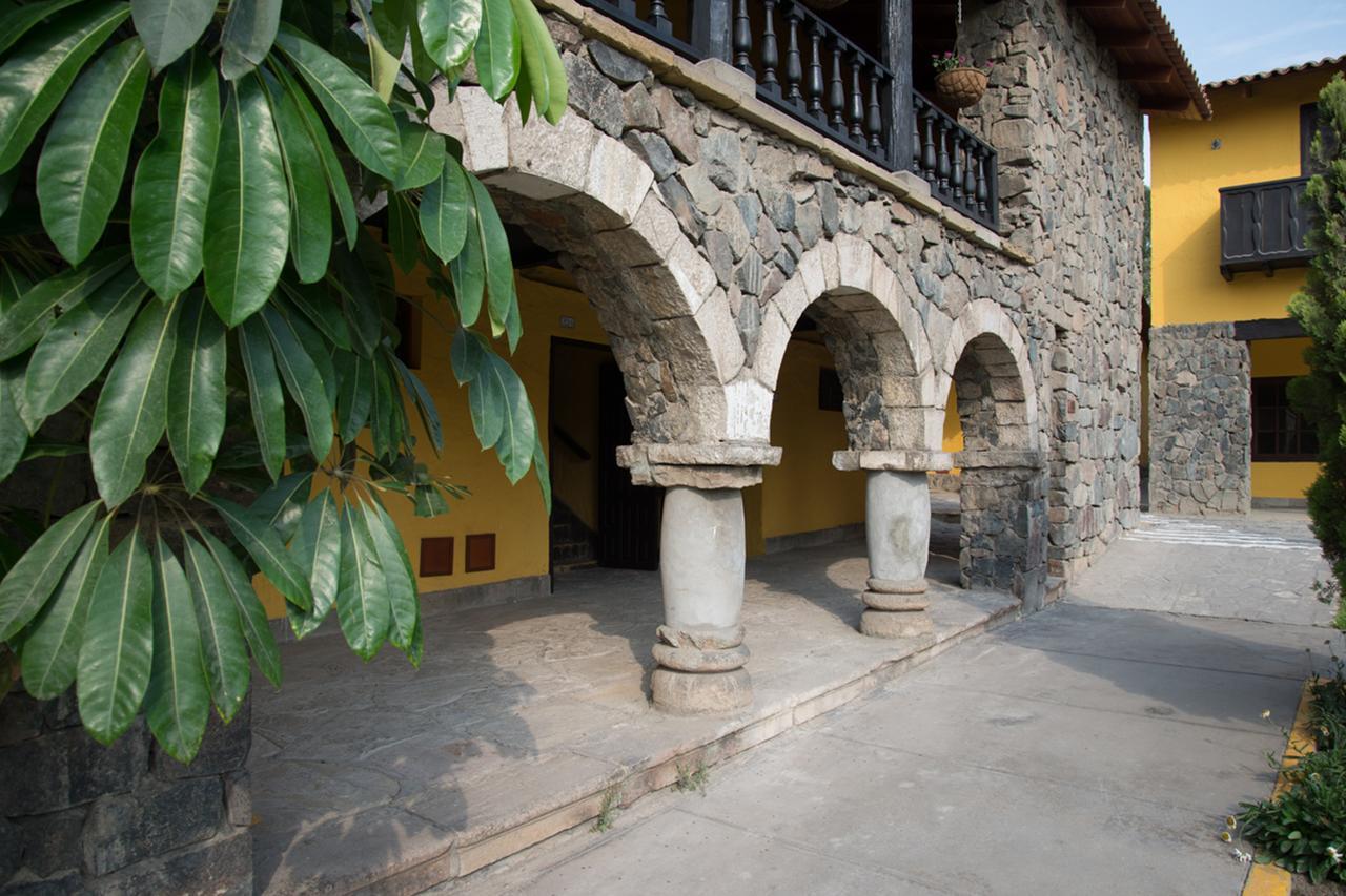Decameron El Pueblo Lima Bagian luar foto